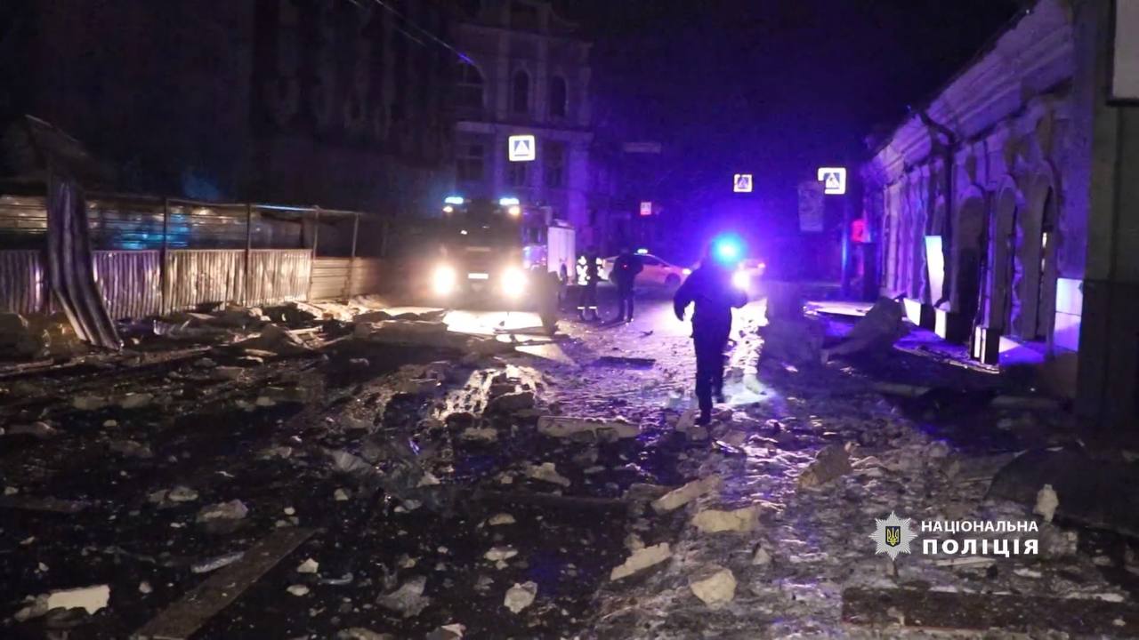 Внаслідок вечірніх ворожих ракетних ударів постраждало щонайменше 9 осіб