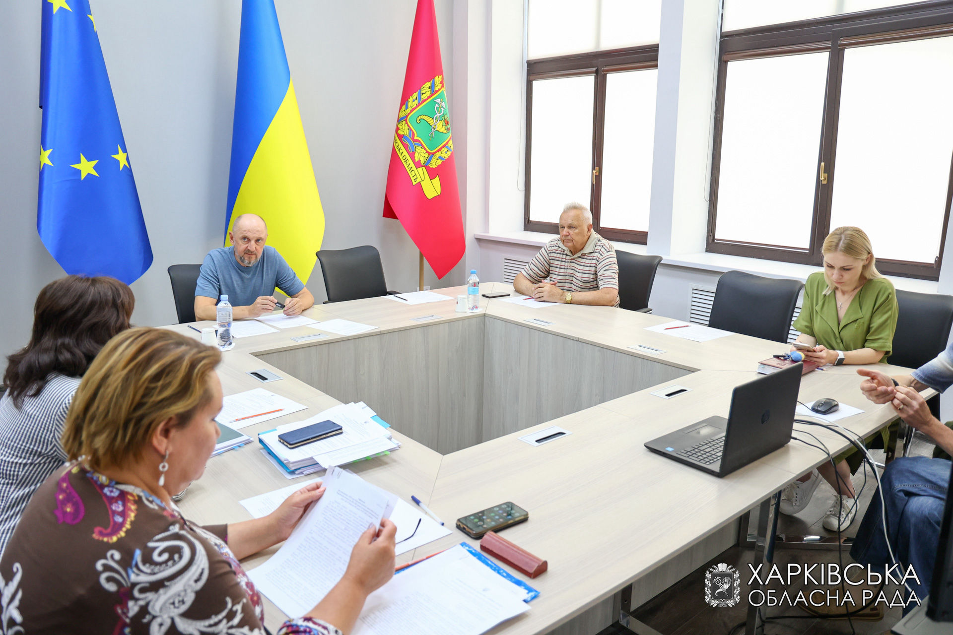 На засіданні постійної комісії з питань планування соціально-економічного розвитку регіону, міжнародного співробітництва, інвестицій та розвитку територій розглянуто 4 питання порядку денного