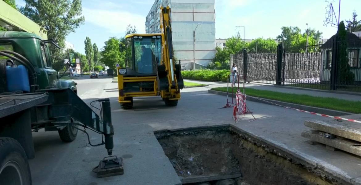 У Чугуєві за допомоги USAID відновлюють пошкоджену інфраструктуру