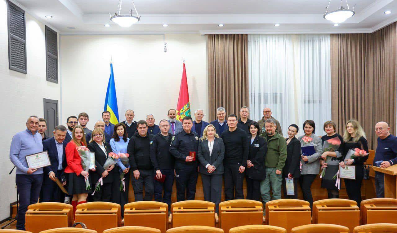 Жителі Харківщини отримали відзнаки обласної ради та Грамоти Верховної Ради України