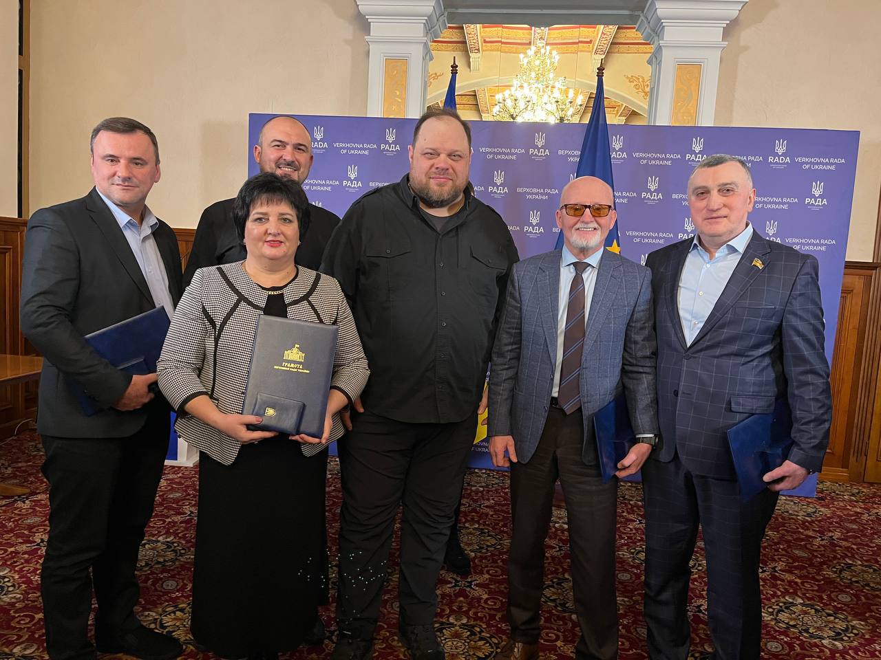 Депутати Харківської обласної ради отримали нагороди Верховної Ради України