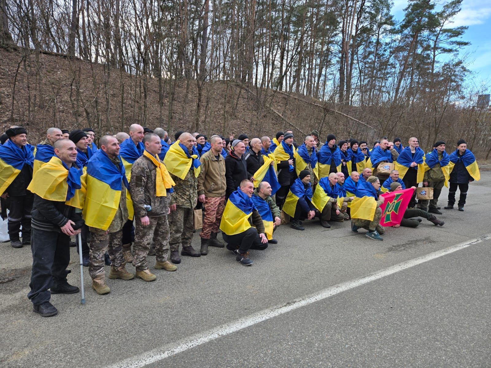 175 українських захисників звільнено з російського полону
