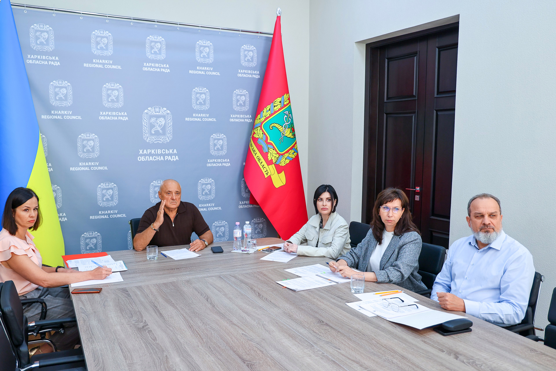 Депутати розглянули питання про нагородження відзнаками обласної ради жителів Харківщини