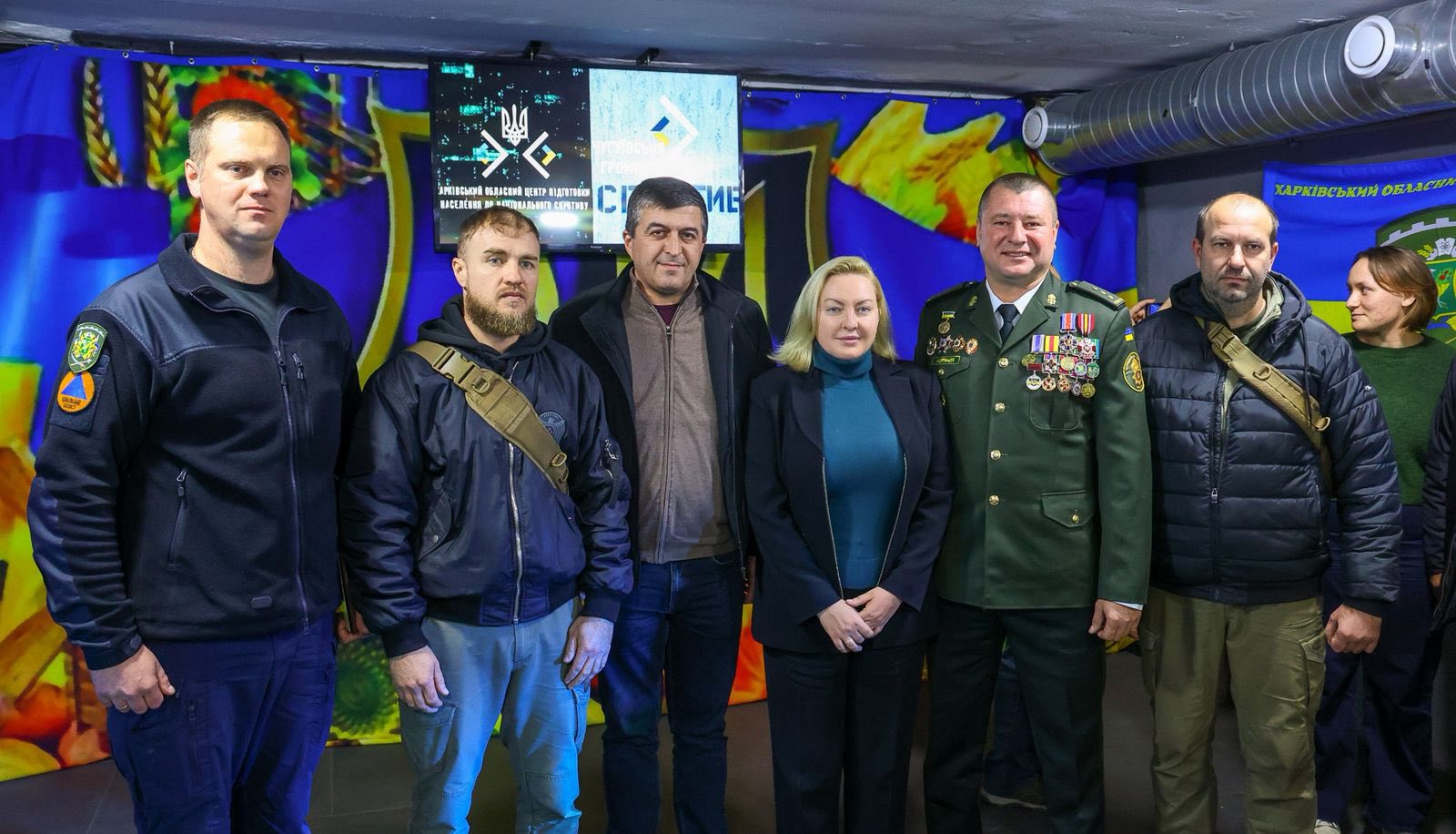 Тетяна Єгорова-Луценко вручила свідоцтва про закінчення навчання в Обласному центрі підготовки громадян до національного спротиву слухачам чергової групи