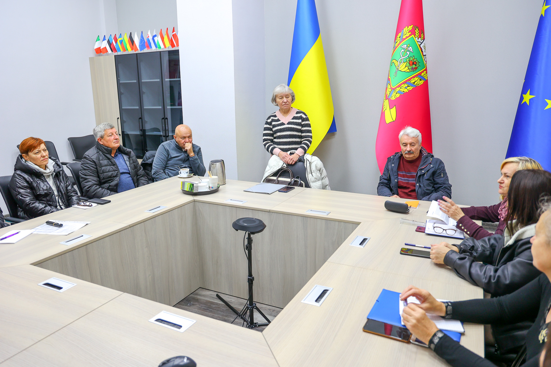 Виконавчий комітет Дворічанської громади провів засідання на майданчику Харківської обласної ради