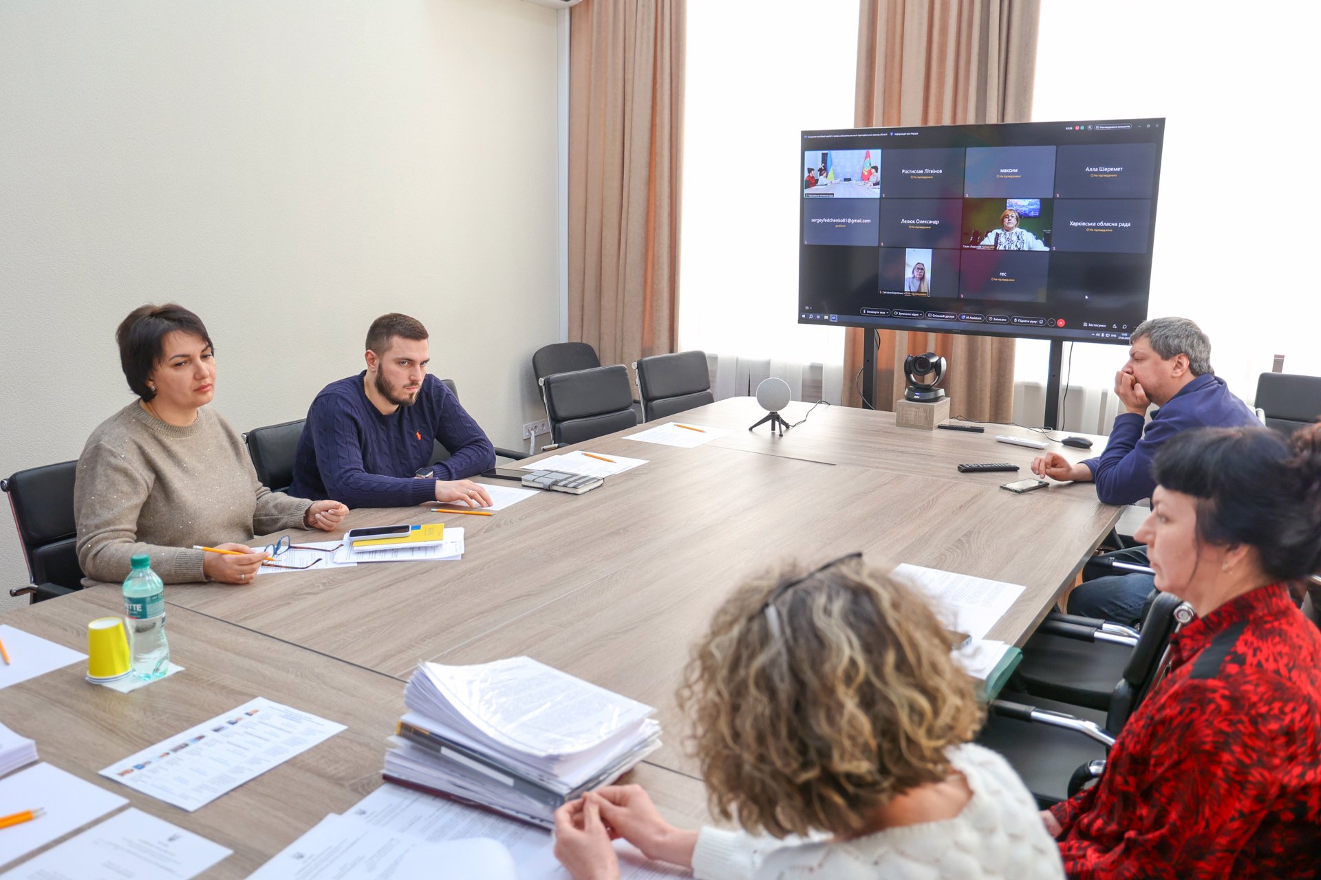Питання управління об’єктами спільної власності територіальних громад області та кадрові питання розглянули на засіданні постійної комісії Харківської обласної ради