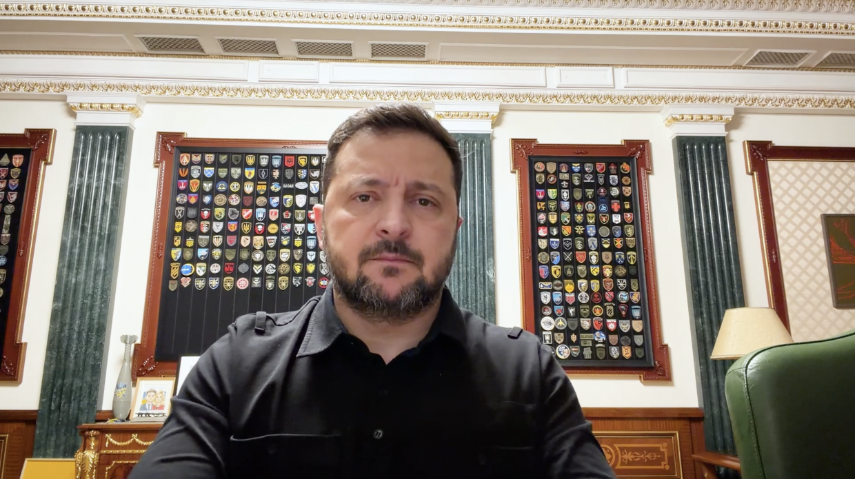 Українська команда – саме політична частина переговорної групи – вже в дорозі, і на цю суботу очікуємо зустрічі – звернення Президента України Володимира Зеленського