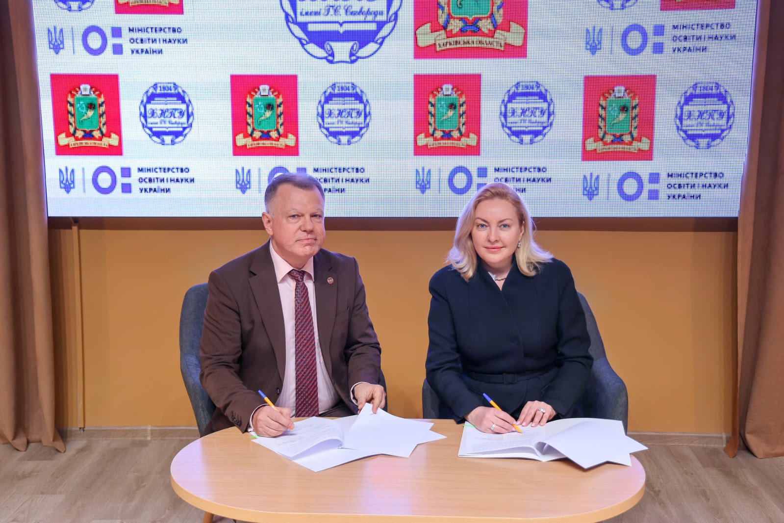 Тетяна Єгорова-Луценко підписала Меморандум про співпрацю з Харківським національним педагогічним університетом імені Григорія Сковороди