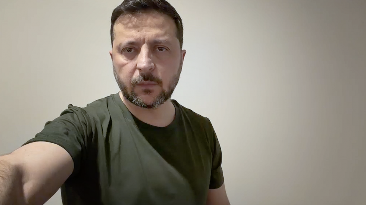 Слідчі Національної поліції та СБУ ведуть зараз розслідування всіх обставин нападу в Києві на звичайних людей — звернення Президента України Володимира Зеленського