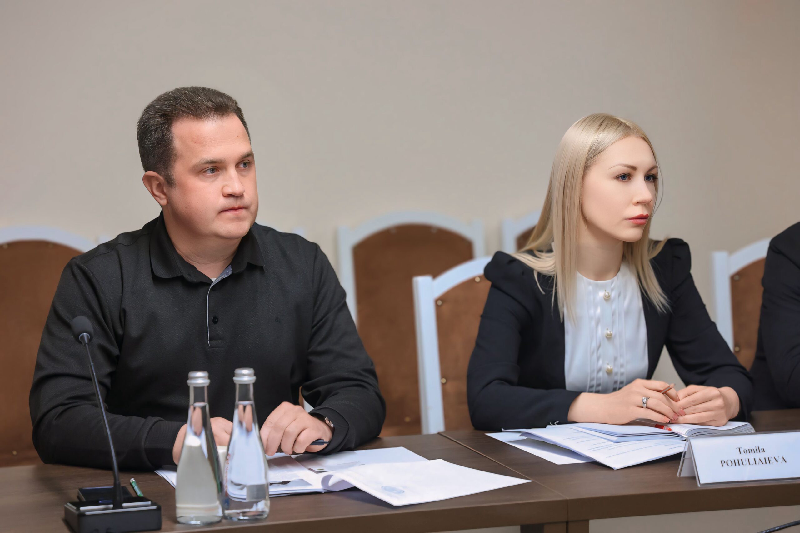 Фахівці виконавчого апарату Харківської обласної ради взяли участь у робочій зустрічі зі співзасновником Фундації справедливості, доброчесності та боротьби з корупцією