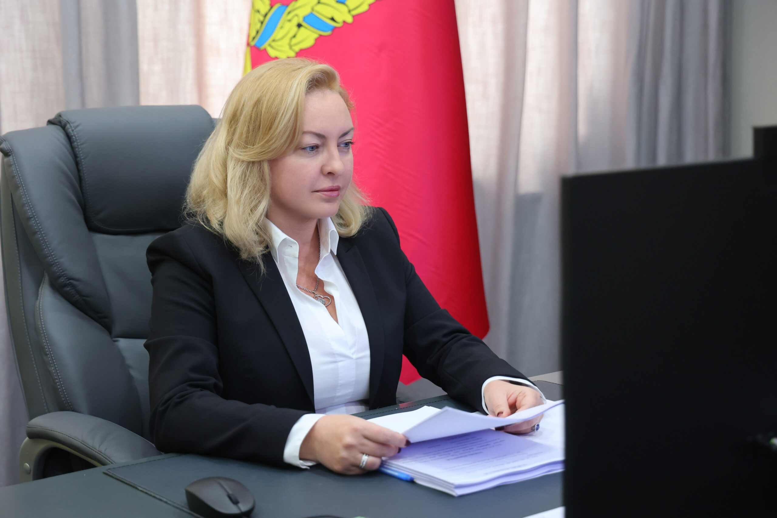 Тетяна Єгорова-Луценко провела чергову ХХХІХ сесію Харківської обласної ради VIII скликання