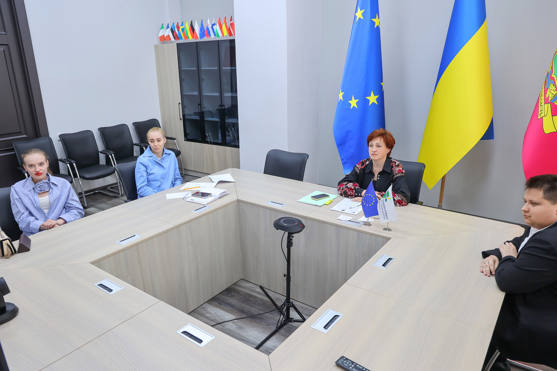 На Харківщині відбувся круглий стіл з енергоменеджерами територіальних громад області